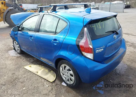 2015 Toyota Prius C Two из США, поврежденный, VIN JTDKDTB33F1583690